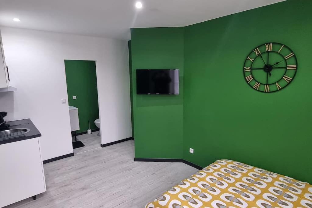 Studio Hibiscus Tout Confort, Renove Saint-Quentin  Exteriér fotografie